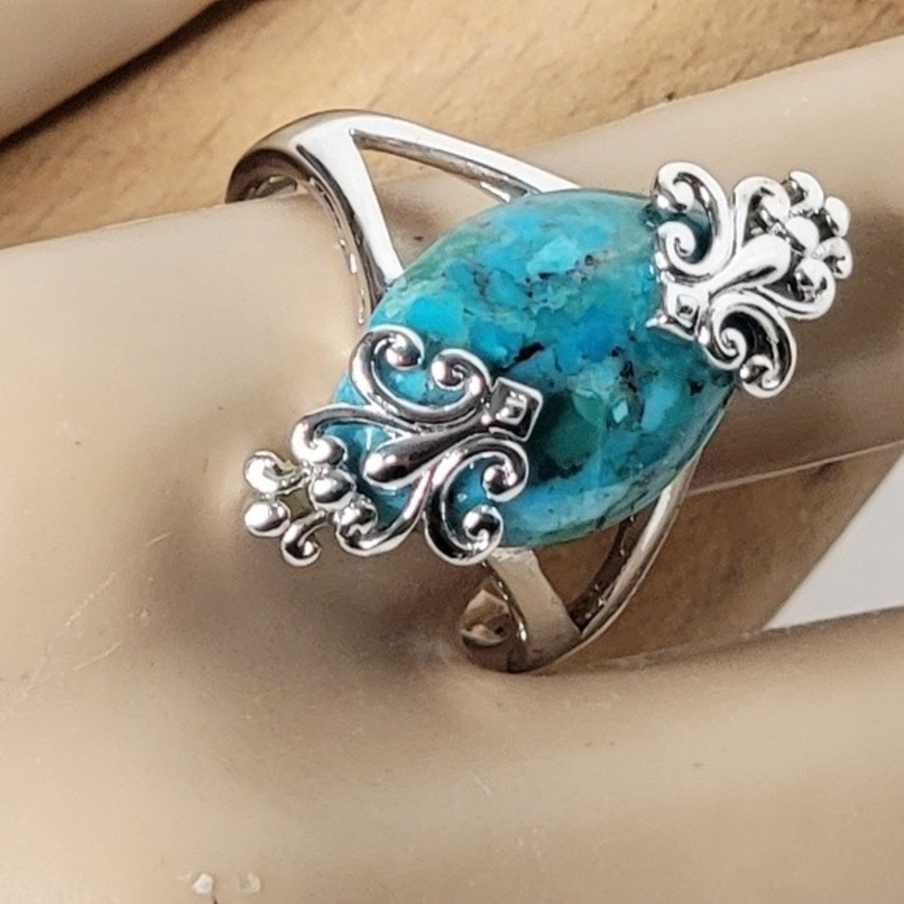 SouthWestern Western  Silver and Turquoise ring size 10 cocktail ring aqua *